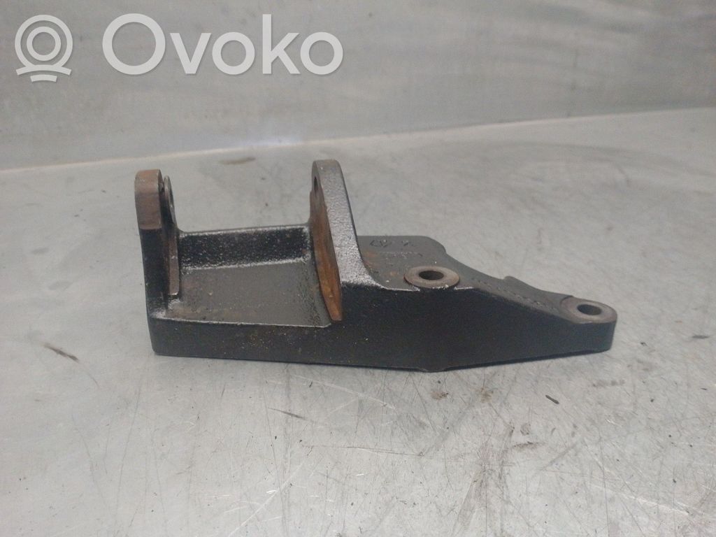 Wspornik / Mocowanie silnika   119409C601