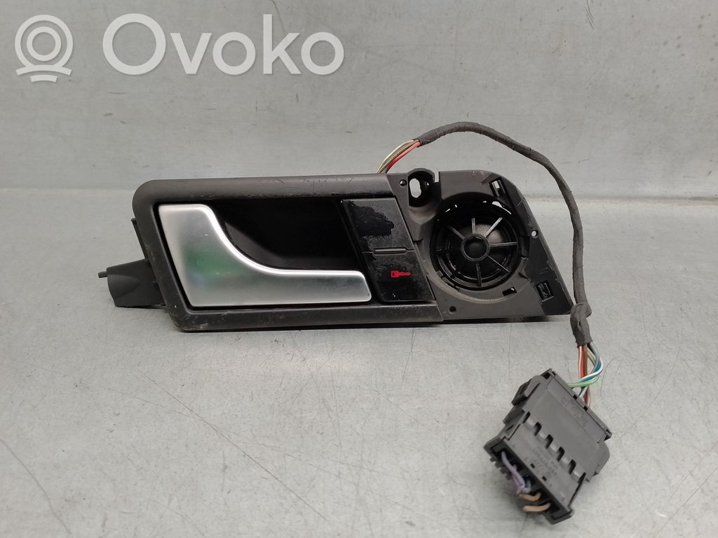Audi A2 Front door interior handle 