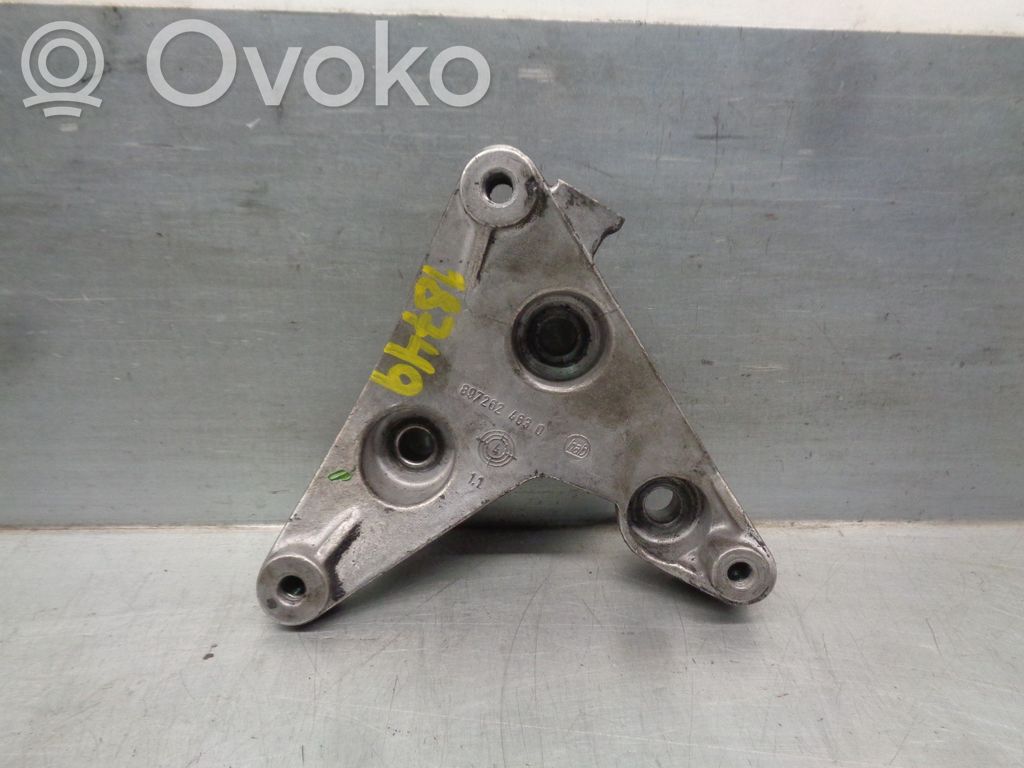Opel Astra G Engine mount bracket 