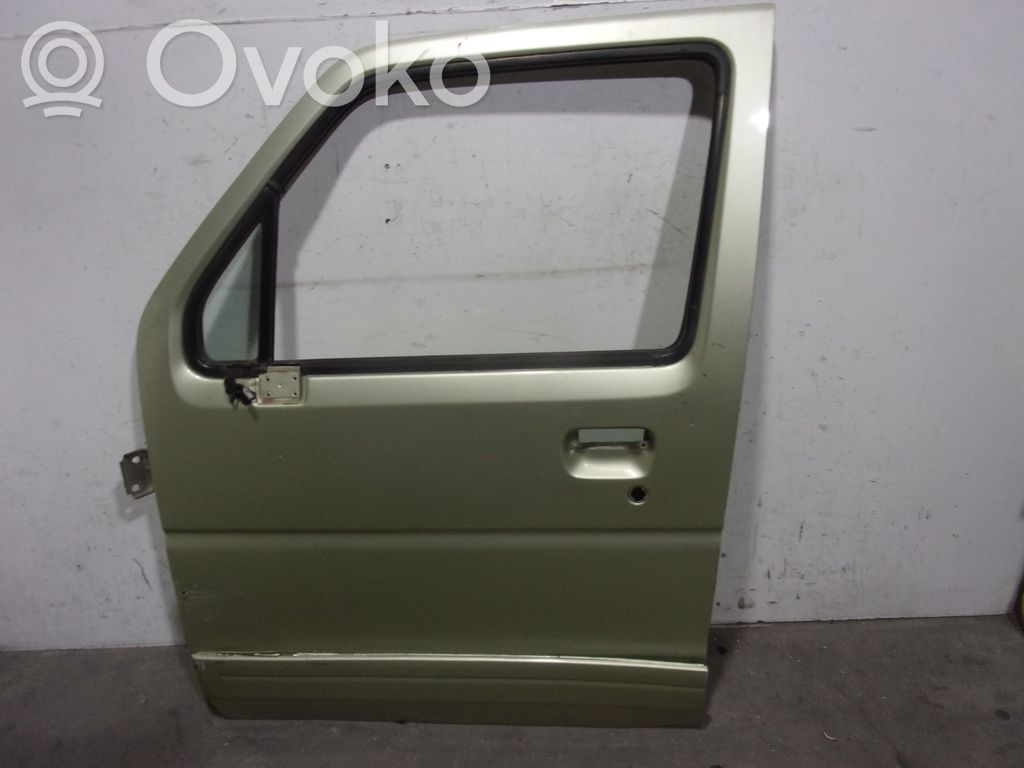 Suzuki Wagon R+ Puerta delantera 