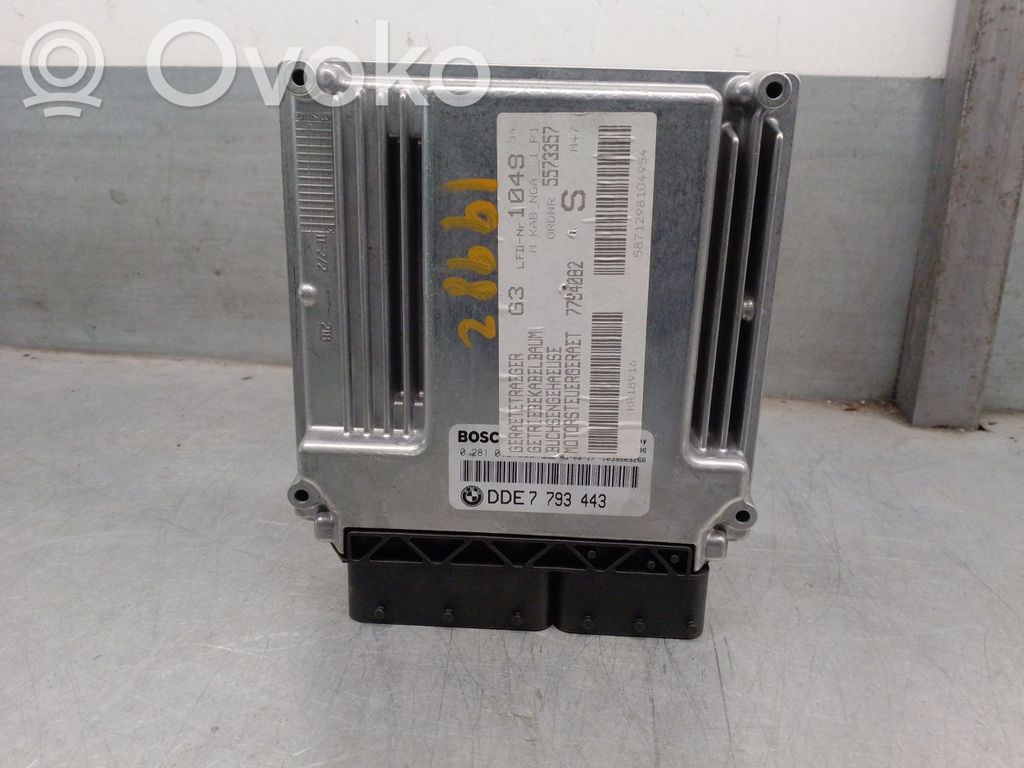 BMW 3 E46 Engine control unit/module 