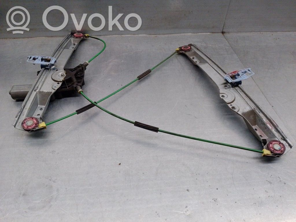 Opel Corsa D Podnośnik szyby drzwi z silniczkiem 