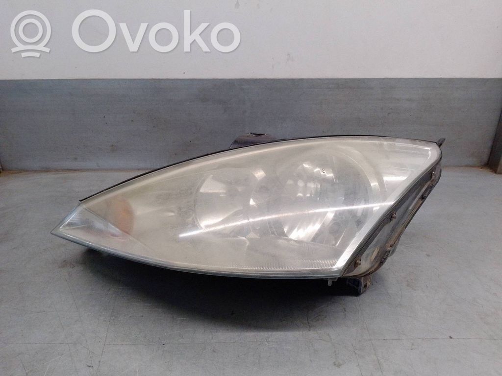 Ford Focus Headlight/headlamp 