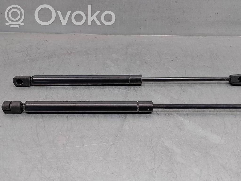 Audi 100 S4 C4 Ammortizzatore portellone posteriore/bagagliaio 
