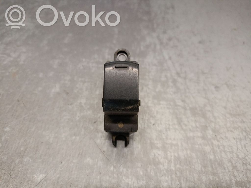 Electric window control switch   25411EA00A,25411EA00A