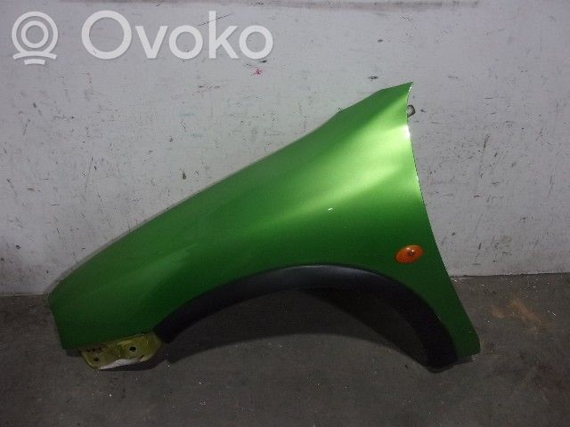 Opel Corsa B Sparnas 