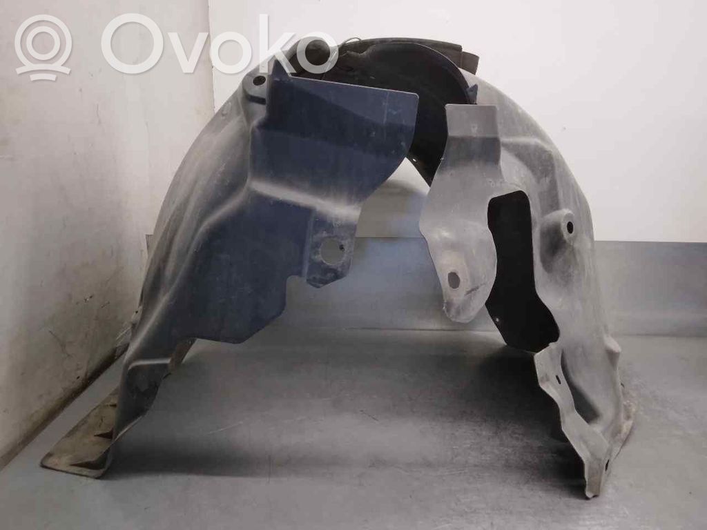 Renault Megane II Rivestimento paraspruzzi passaruota anteriore 