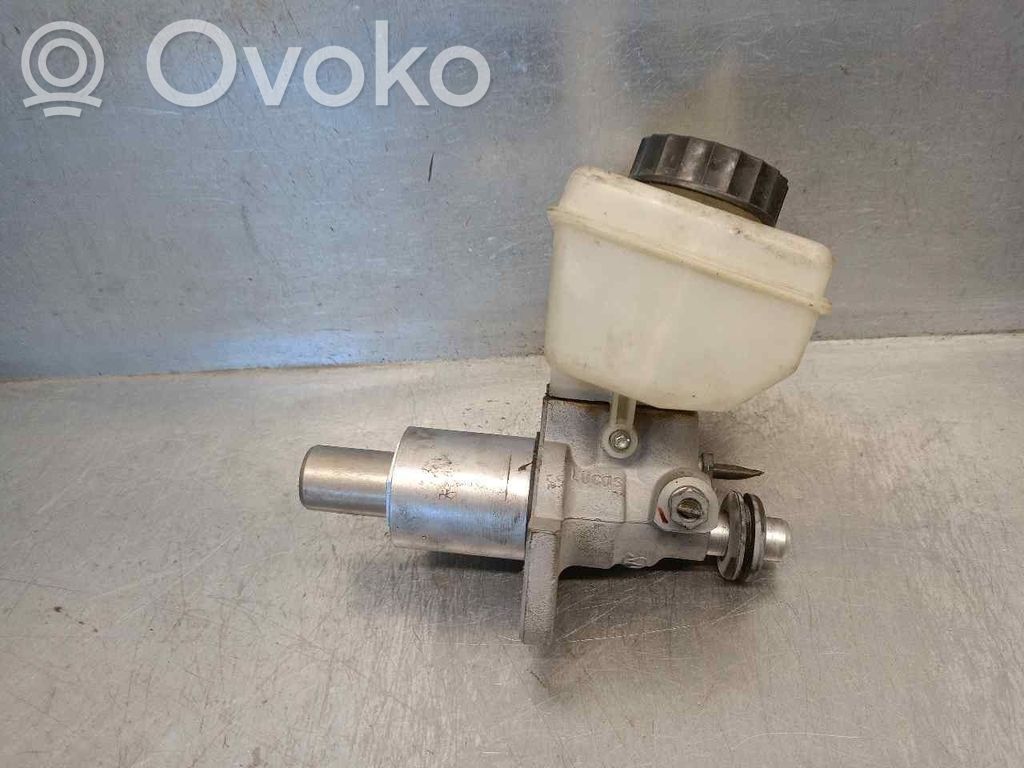 Mercedes-Benz Sprinter W901 W902 W903 W904 Wspomaganie hamulca