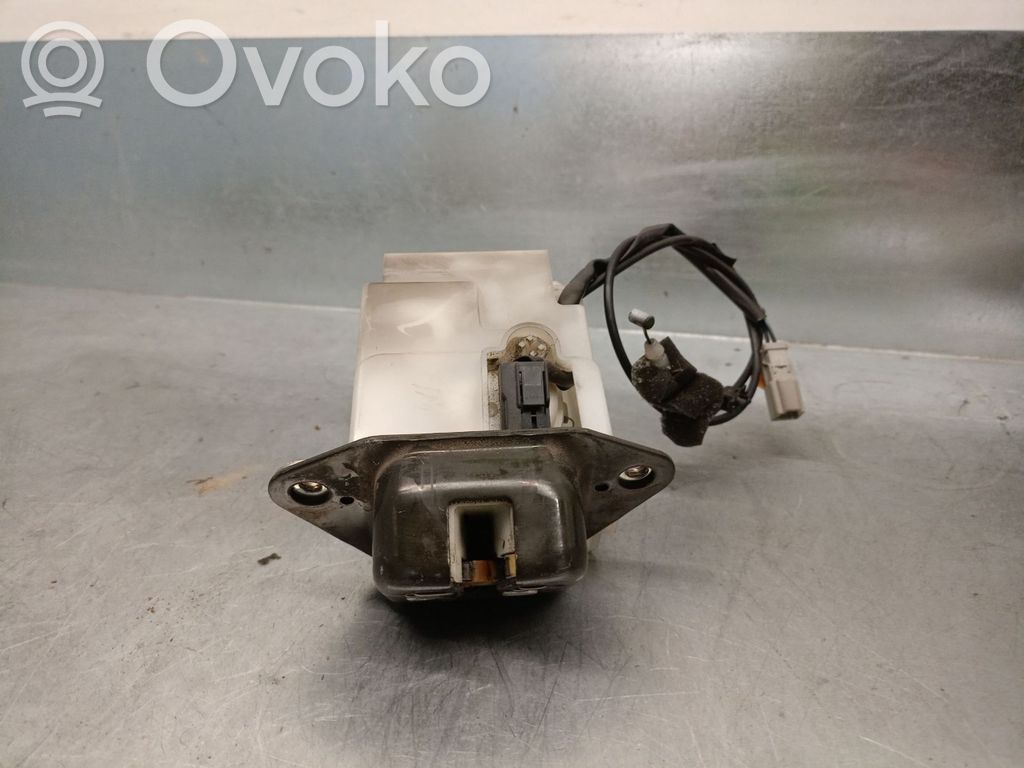 Honda FR-V Tailgate lock latch 