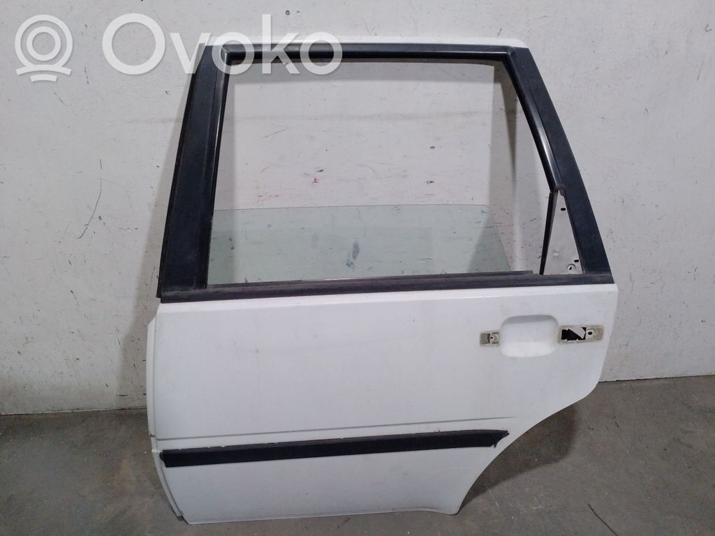 Volvo 440 Galinės durys 