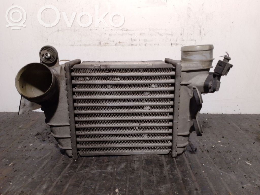 Audi TT Mk1 Chłodnica powietrza doładowującego / Intercooler 