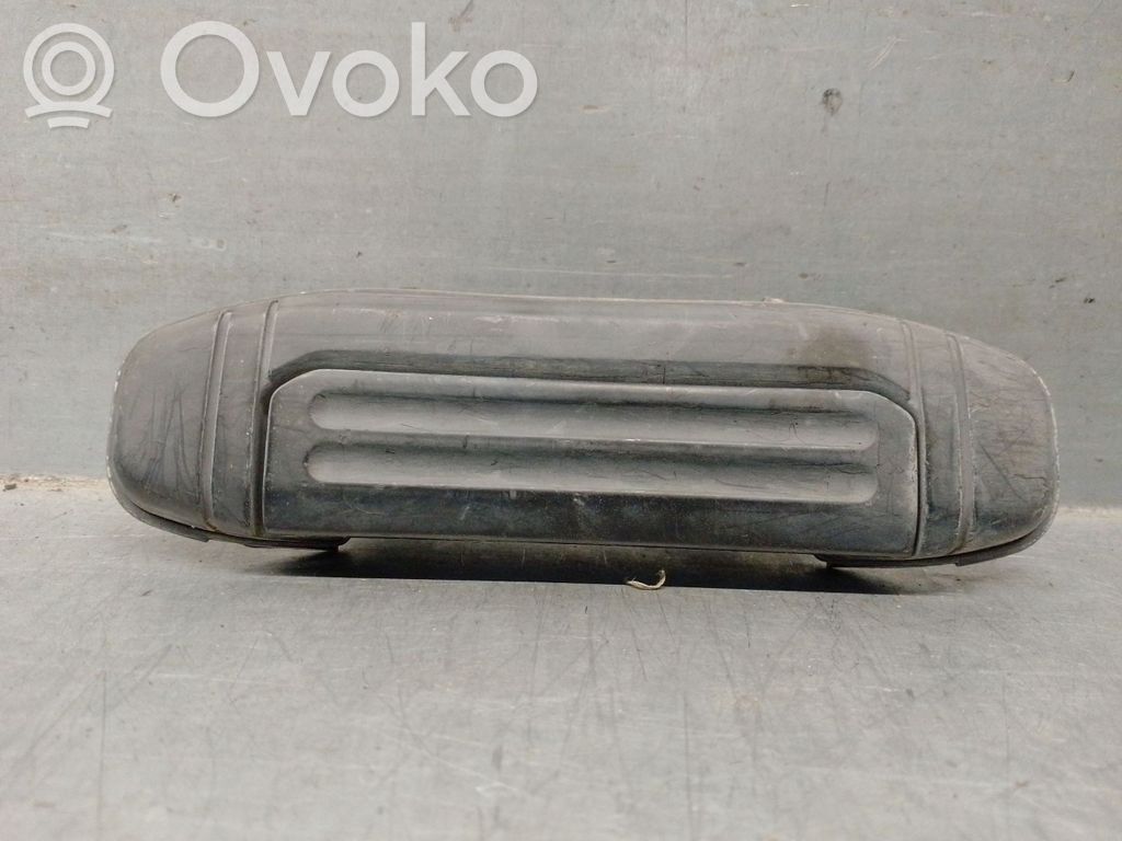 Mitsubishi Montero Klamka zewnętrzna drzwi przednich 