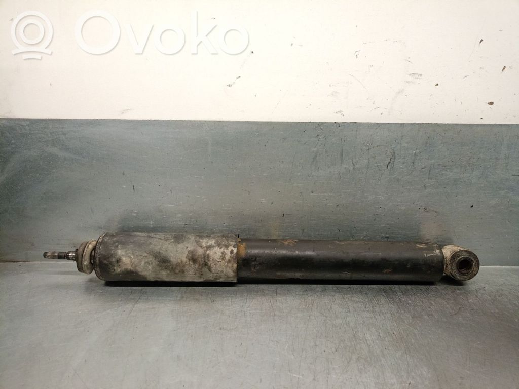 Mitsubishi Montero Amortiguador trasero