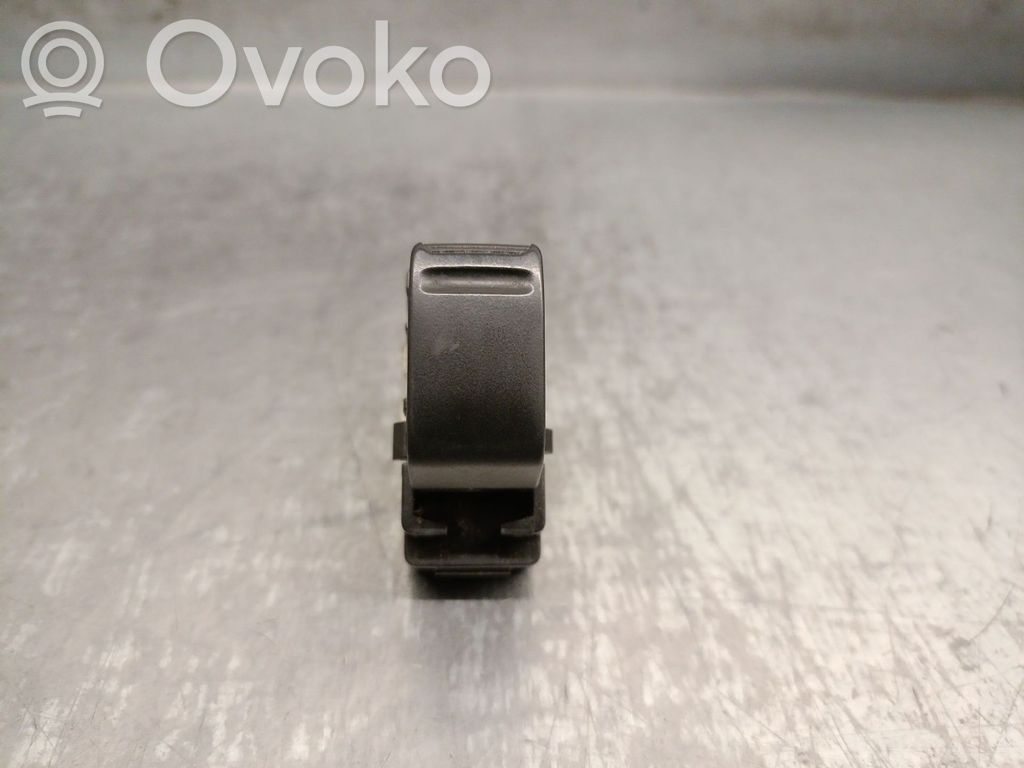 Subaru Forester SG Electric window control switch 