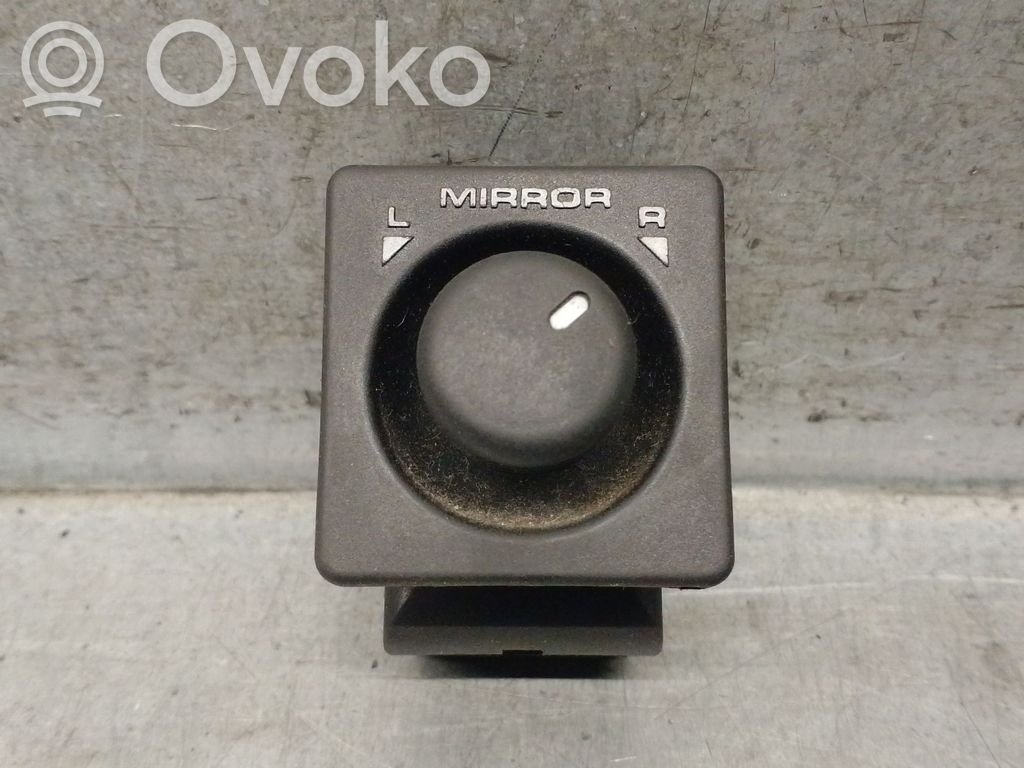 Austin Montego Wing mirror switch 
