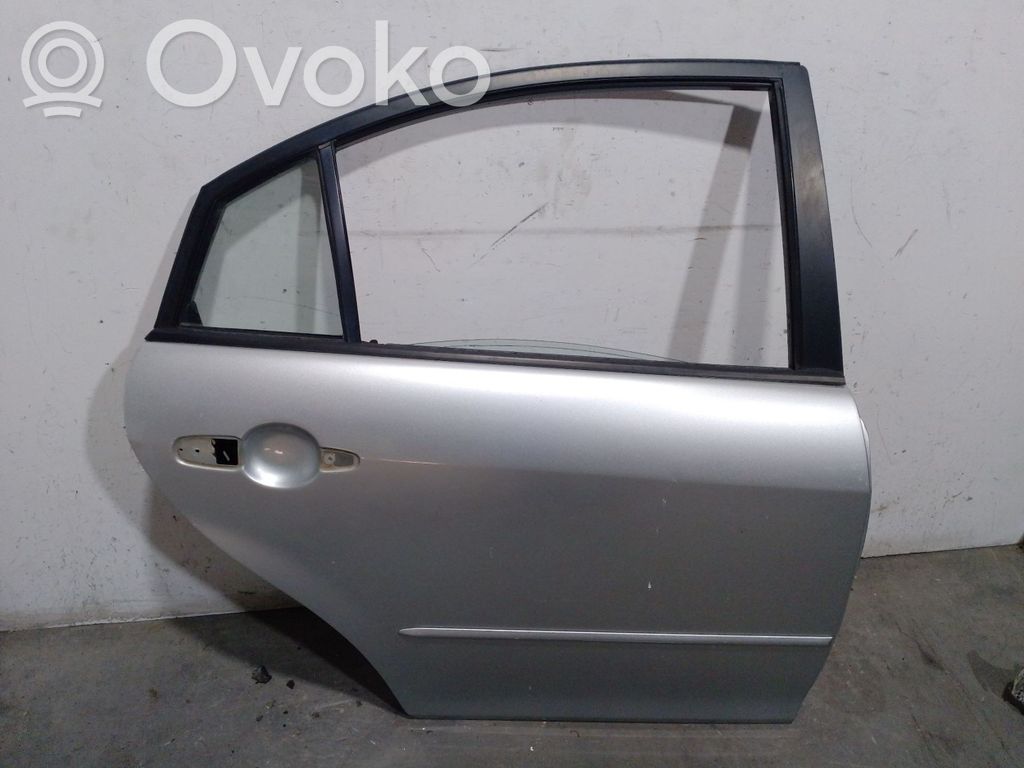 Puerta trasera   GJ6J72020F