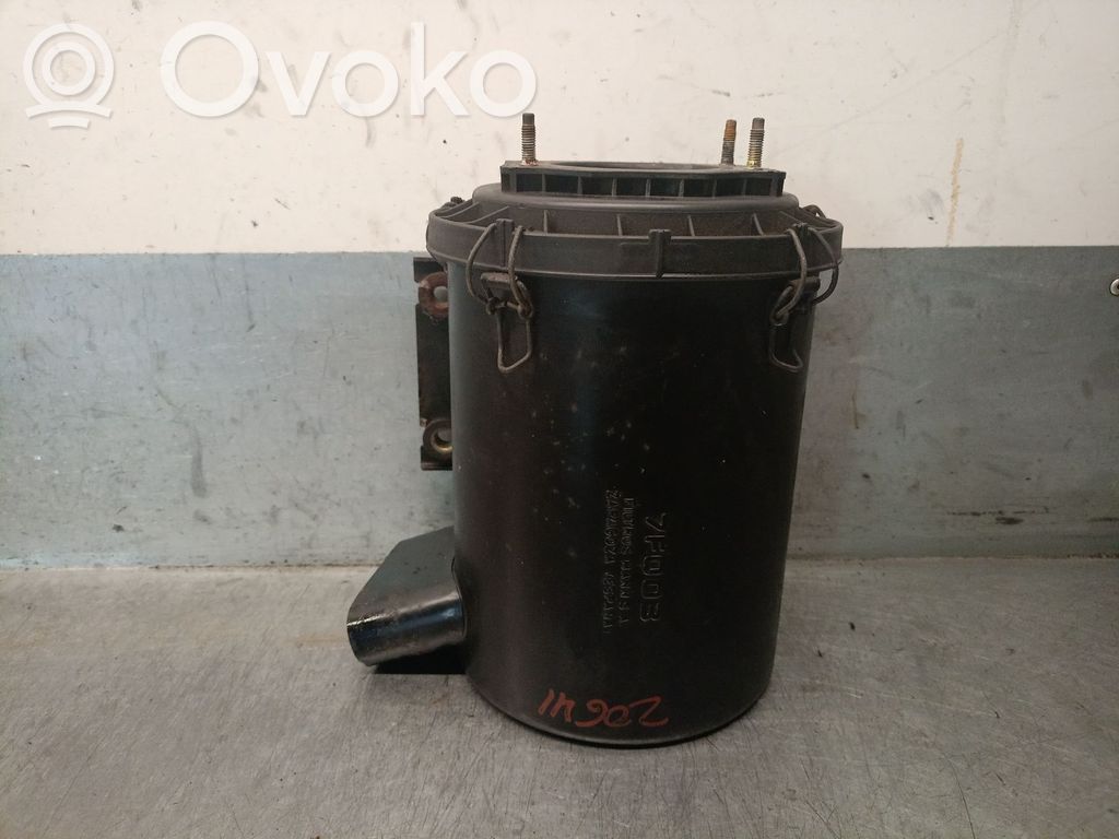 Nissan Terrano Air filter box 