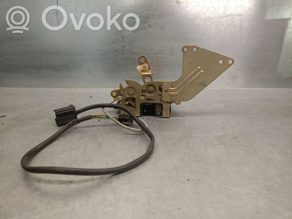 Volvo 460 Priekšpusē slēdzene 
