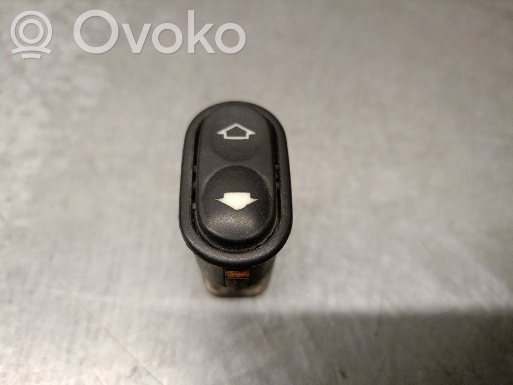 Ford Fiesta Electric window control switch 