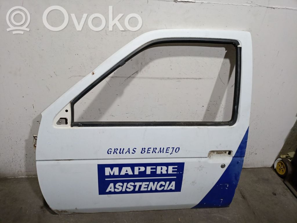 Drzwi przednie   8010173C30,8010157G30