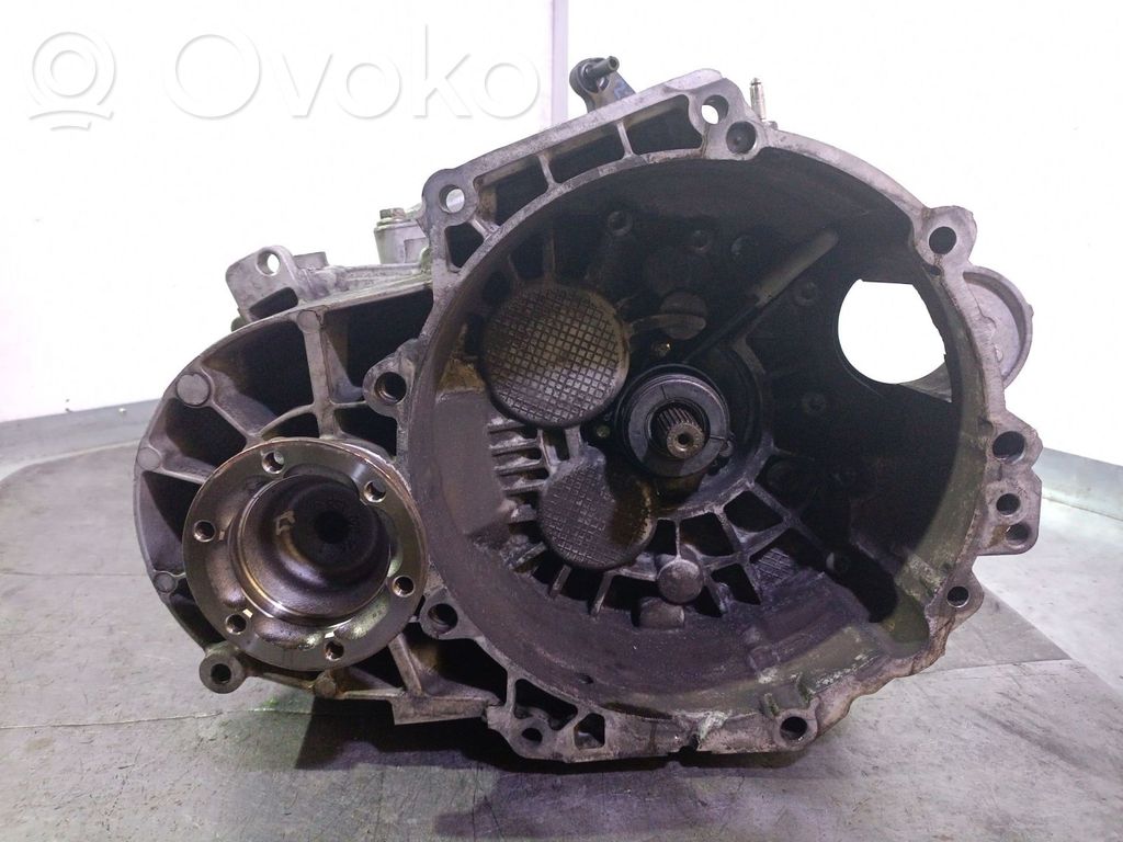 Skoda Superb B8 (3V) Cutie viteze manuală cu 5 trepte 