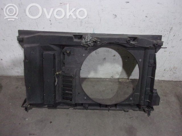 Peugeot 307 Передняя решётка 