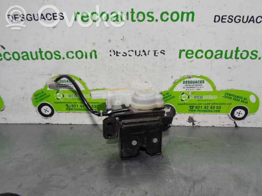 Mazda 5 Tailgate lock latch 