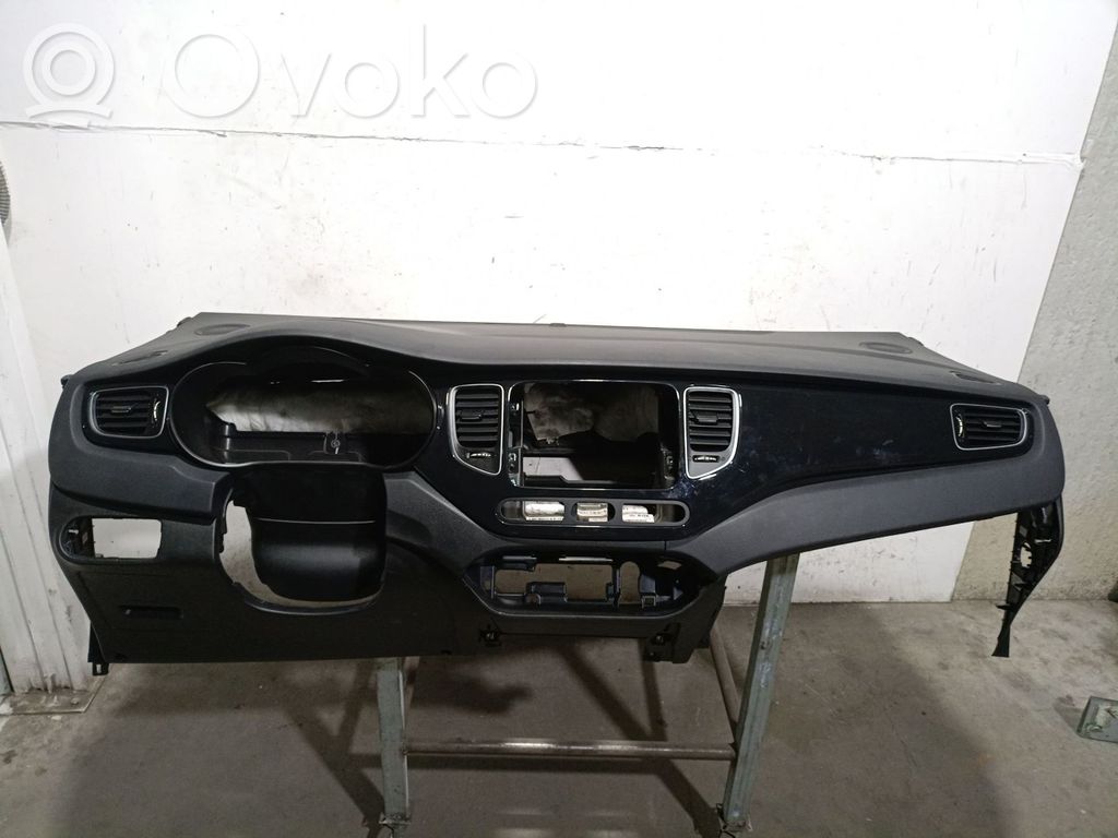 KIA Carens III Deska rozdzielcza 