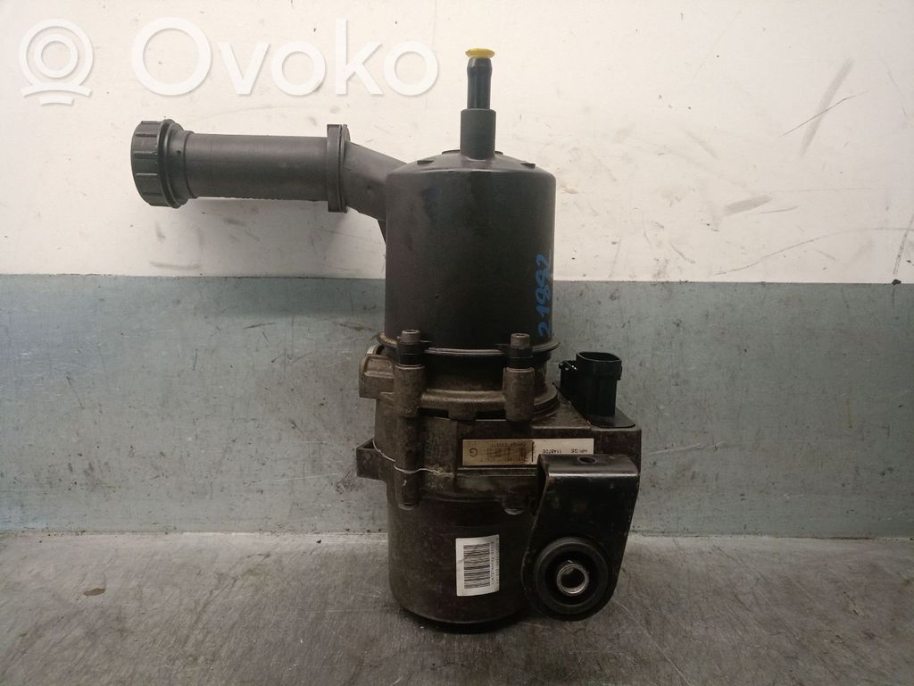 Citroen C4 I Ohjaustehostimen pumppu 