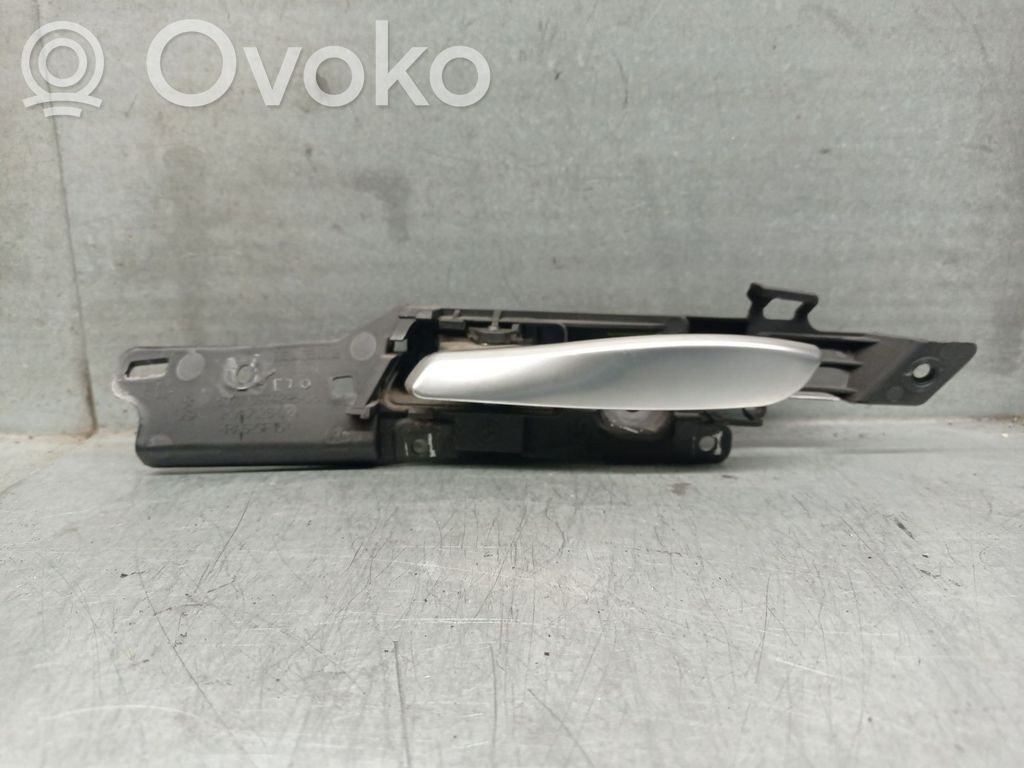BMW X5 E70 Manecilla interna puerta delantera 