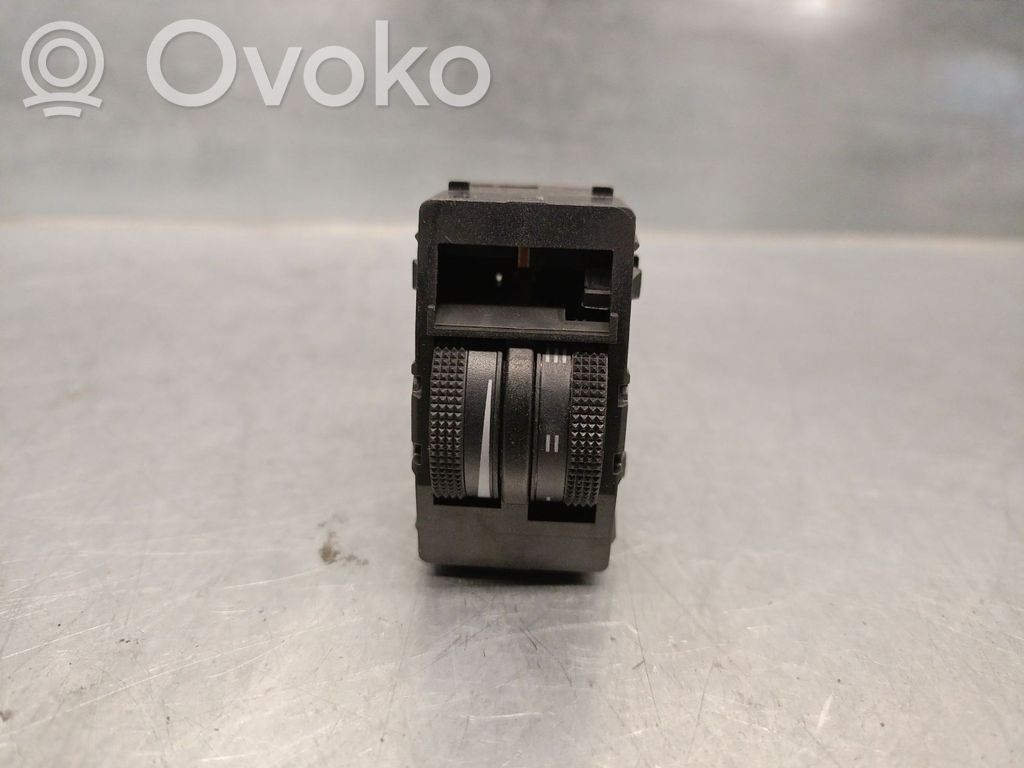 Panel lighting control switch   8Z0919094,8Z0919094