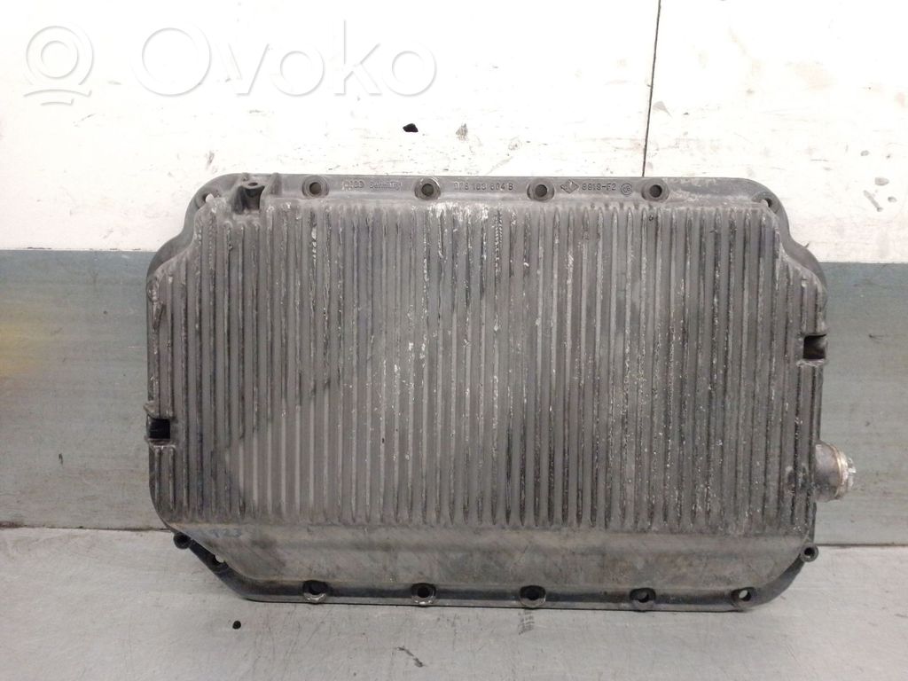 Audi Coupe Öljypohja 