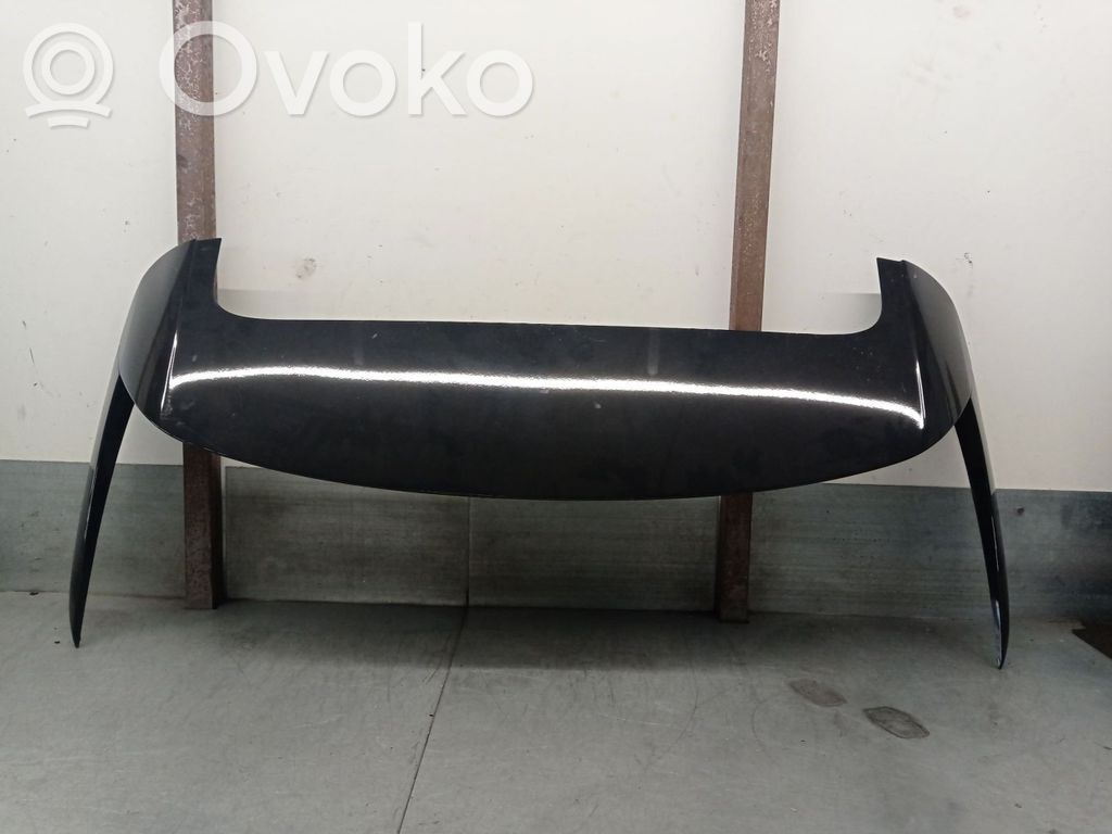 KIA Xceed Becquet de coffre 