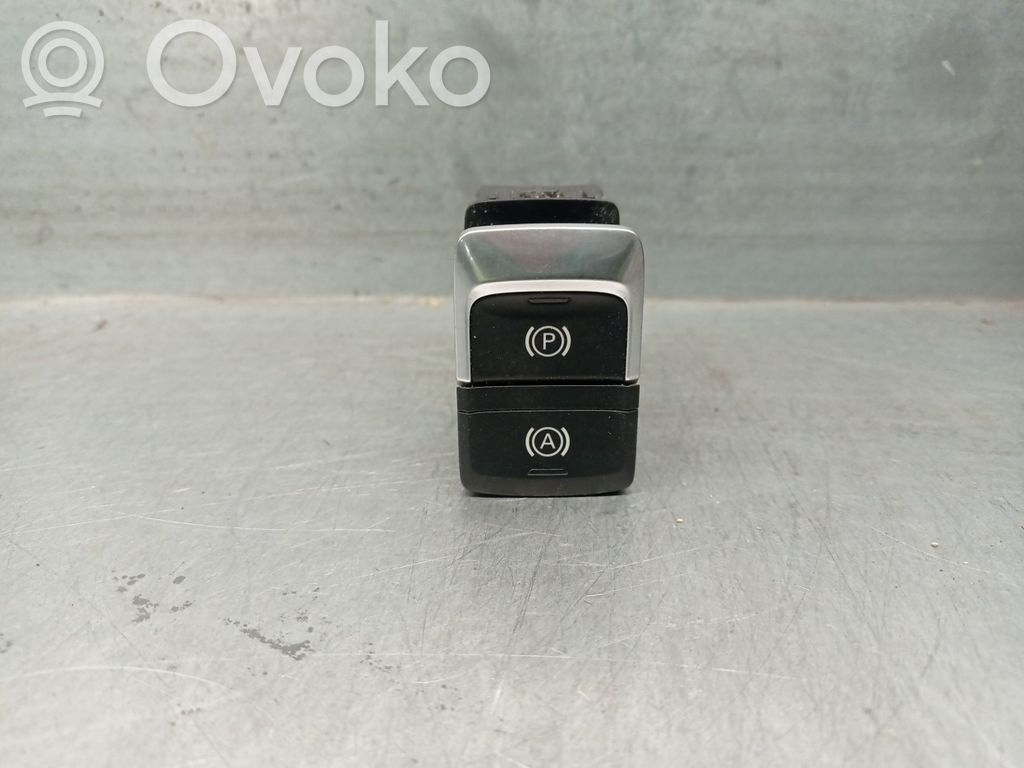 Audi Q3 8U Rączka / Dźwignia hamulca ręcznego 