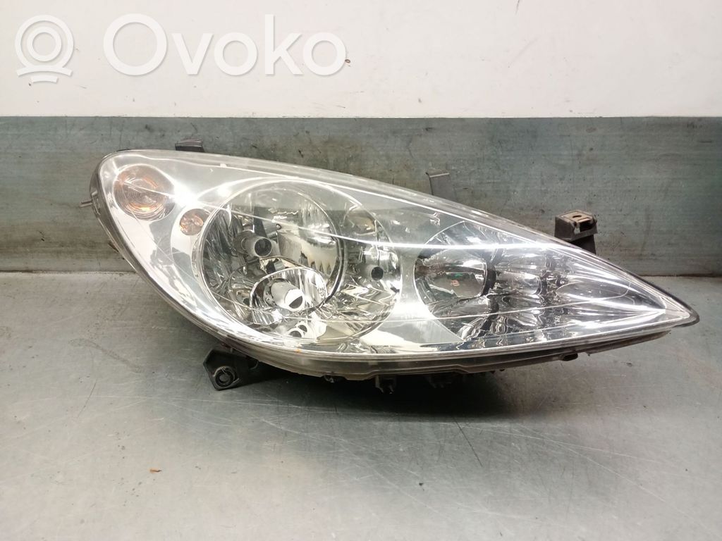 Peugeot 307 Lampa przednia 
