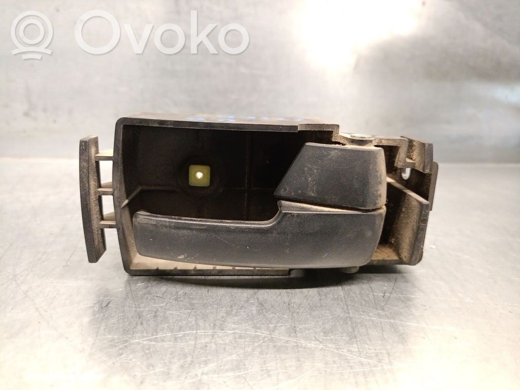 Ford Tourneo Manecilla interna puerta delantera 