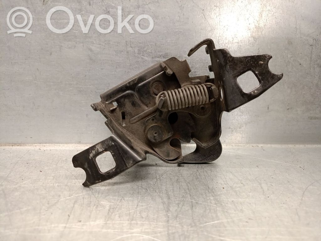 Volkswagen Golf SportWagen Kiinnityskoukku/-silmukka 