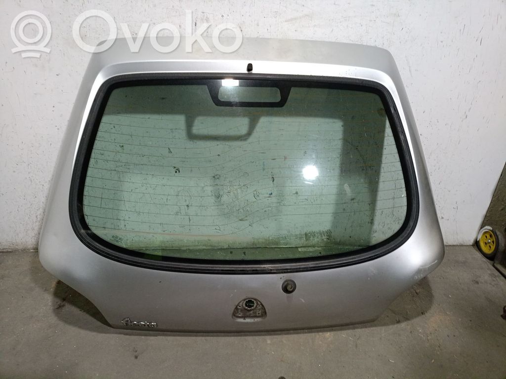 Ford Fiesta Puerta del maletero/compartimento de carga 