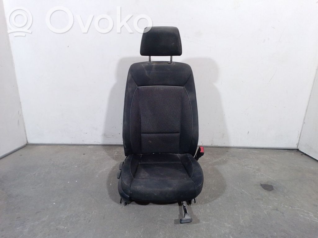 BMW 1 E81 E87 Etumatkustajan istuin 