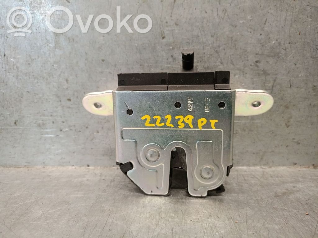 Opel Meriva B Zamek klapy tylnej bagażnika 