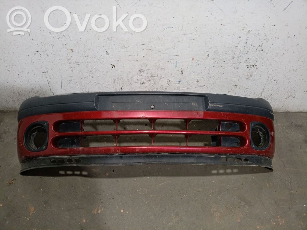 Renault Clio II Parachoques delantero 