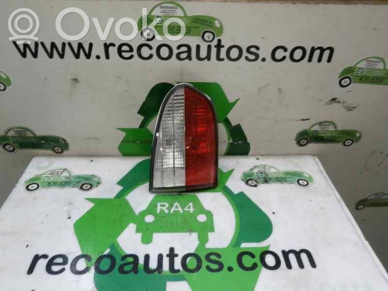 Hyundai H-1, Starex, Satellite Lampă spate în caroserie 