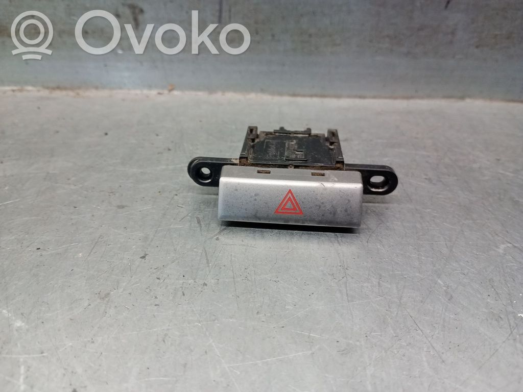 Ford Ranger Botón interruptor de luz de peligro 