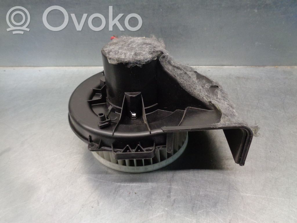Skoda Rapid (NH) Ventilator aerotermă 