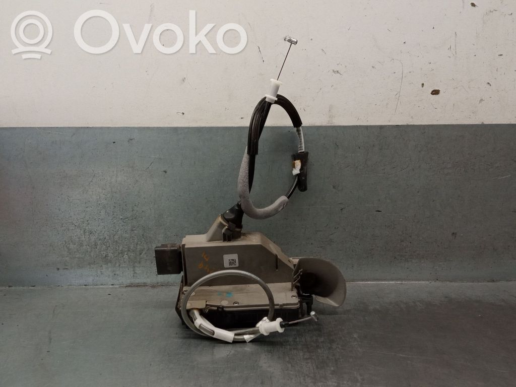Citroen DS5 Front door lock 