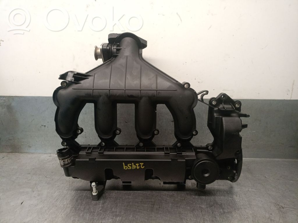 Peugeot 407 Kolektorius įsiurbimo 