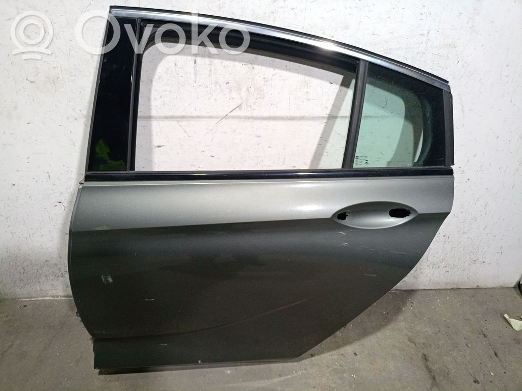Opel Insignia B Puerta trasera 