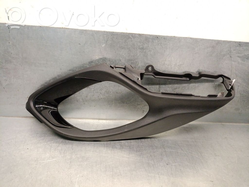 Toyota Yaris Grill / Wlot powietrza błotnika przedniego 