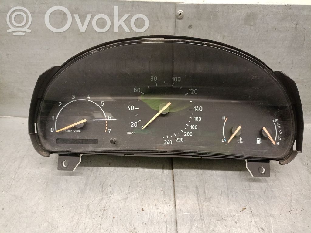 Saab 9-5 Speedometer (instrument cluster) 