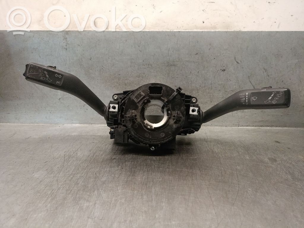 Skoda Rapid (NH) Interruptor de control del panel de luces 